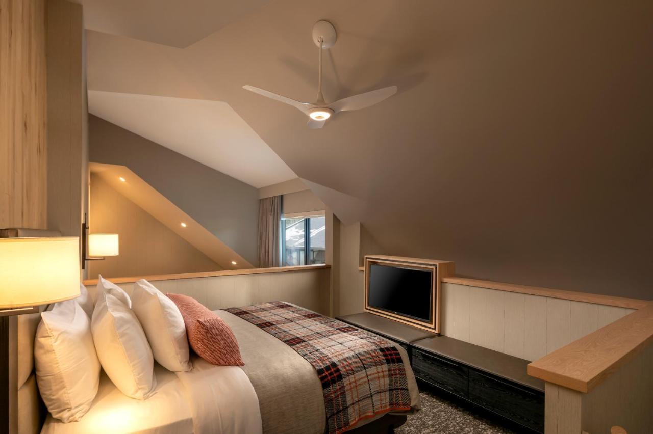 באנף Peaks Hotel And Suites מראה חיצוני תמונה