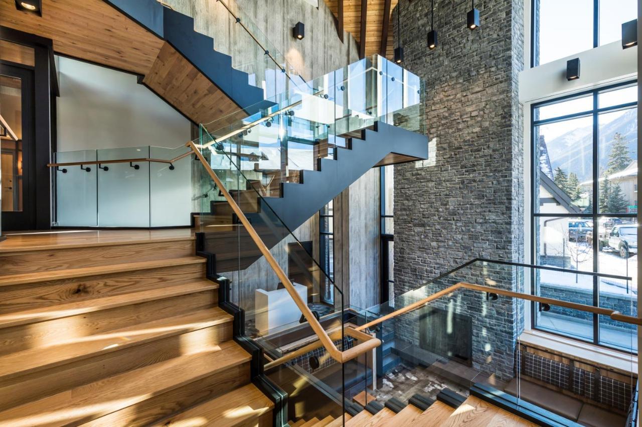 באנף Peaks Hotel And Suites מראה חיצוני תמונה